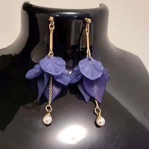 Dangled Earrings with Acrylic Leaf Shape
